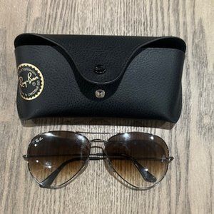 Ray-Ban Aviator Classic Sunglasses